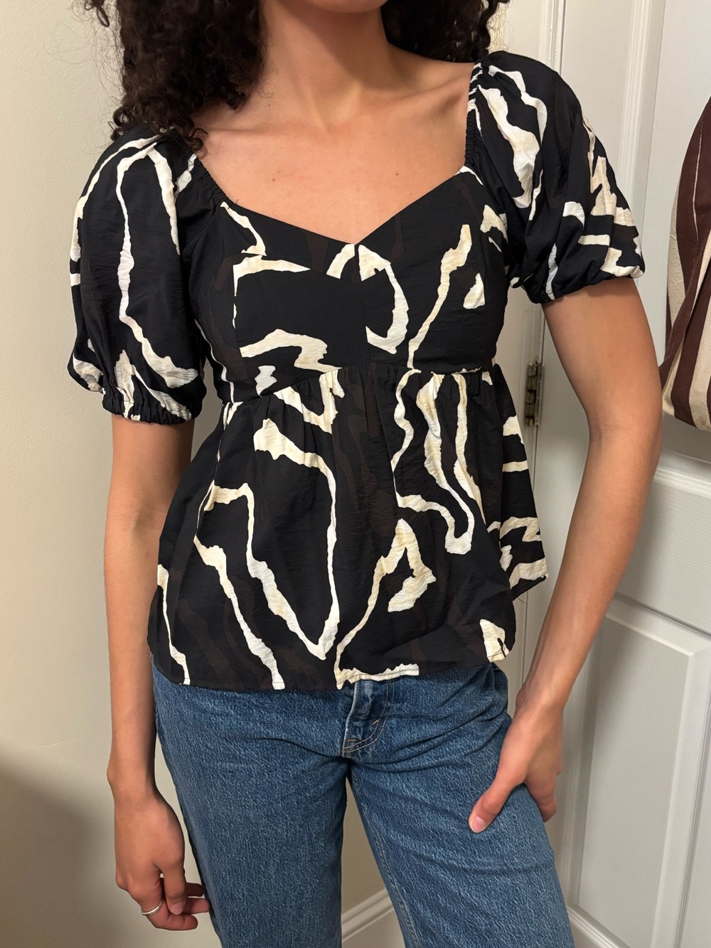 Nine West Black and White Puff-Sleeve Peplum Blouse